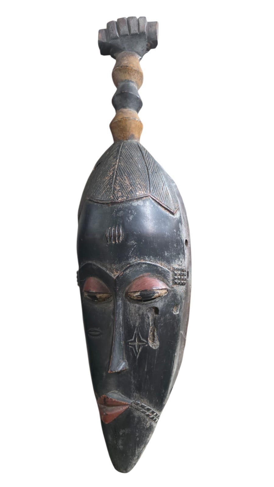 Antiga máscara africana de madeira, arte incrível