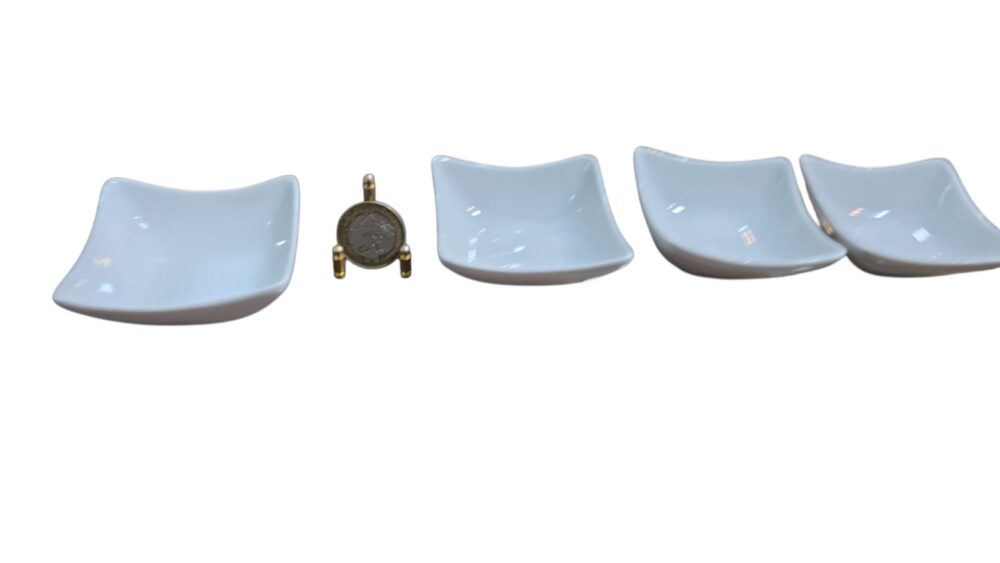 Quarteto de porcelanas para culinária japonesa