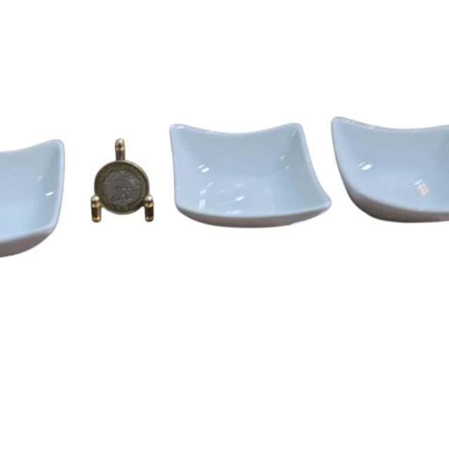 Quarteto de porcelanas para culinária japonesa