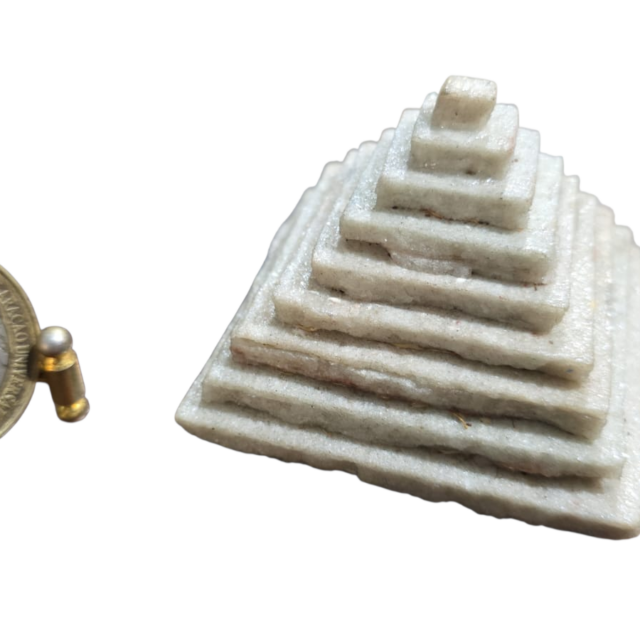 Pirâmide de pedra