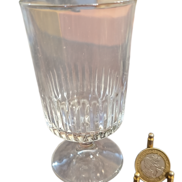 Taça de cristal canelado