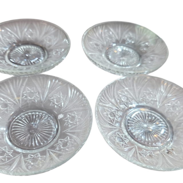 Quarteto de antigos bowls lavrados com estrelas