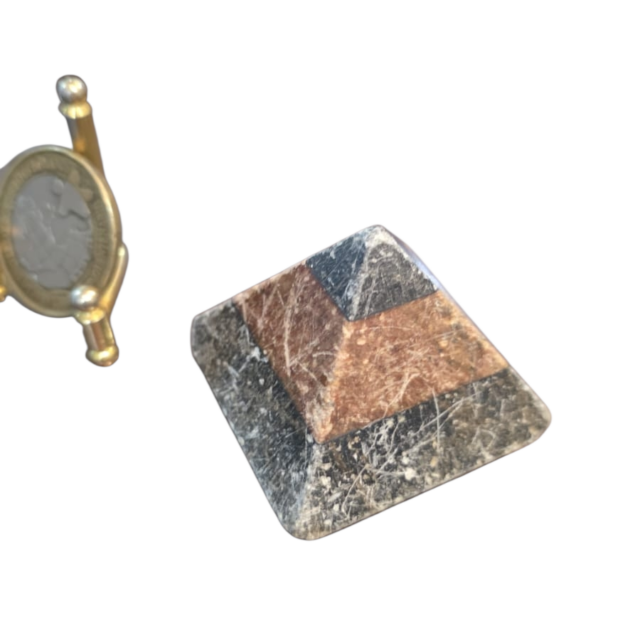 Pirâmide de pedra