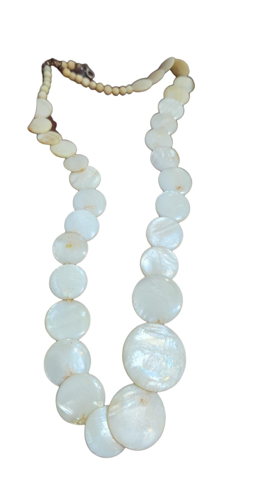 Elegante colar antigo de madrepérola