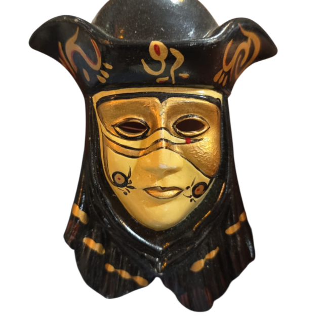 Máscara veneziana de porcelana