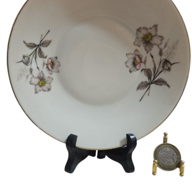 Prato de sobremesa porcelana alemã, motivos florais