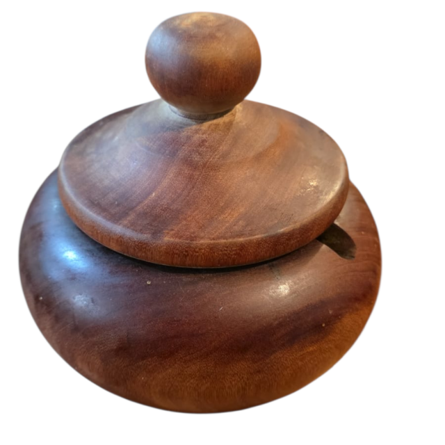 Grande pote de madeira maciça