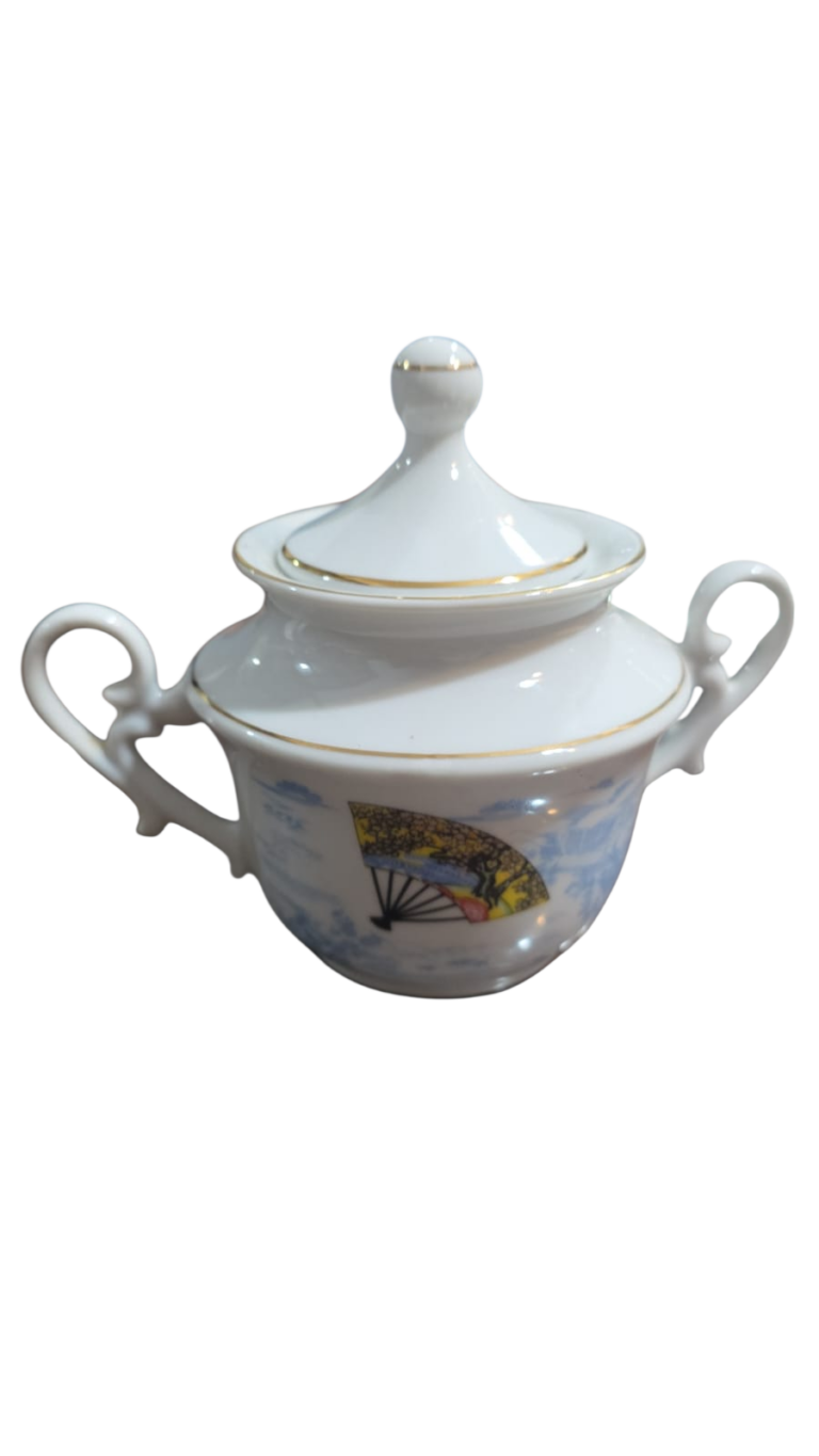 Açucareiro de porcelana com bela arte oriental