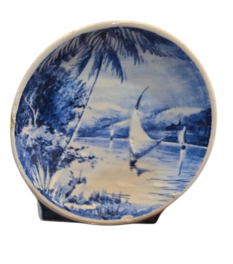 Antiga decoração de porcelana pintada a mão