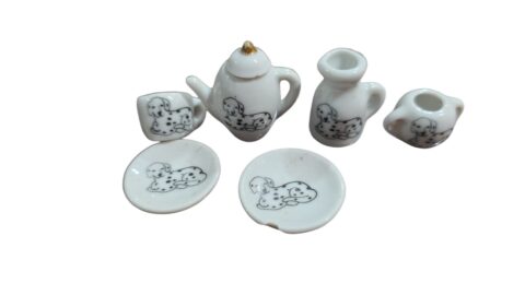 Conjunto de miniaturas de porcelana