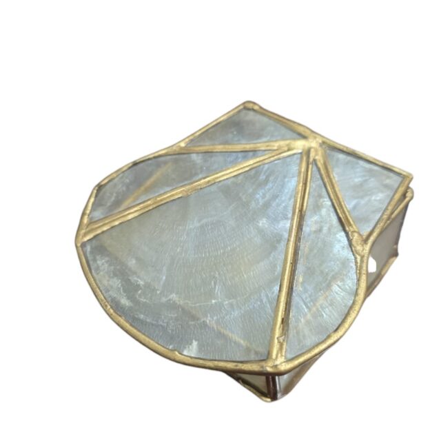Potiche feito a mão, das Filipinas, feito com escama de peixe e dourado metal