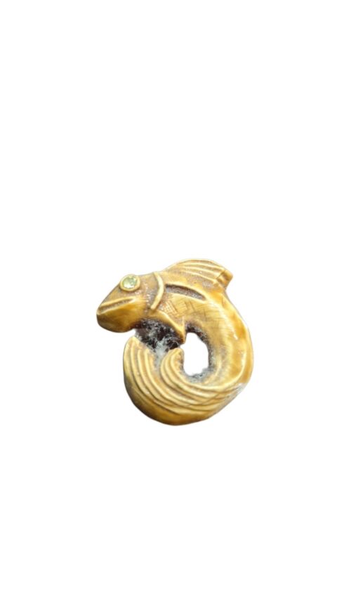 Antigo broche, qualidade diferenciada
