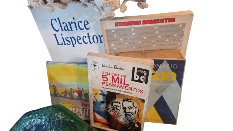 Cinco livros antigos
