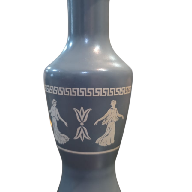 Belo e antigo vaso de cerâmica estilo grego