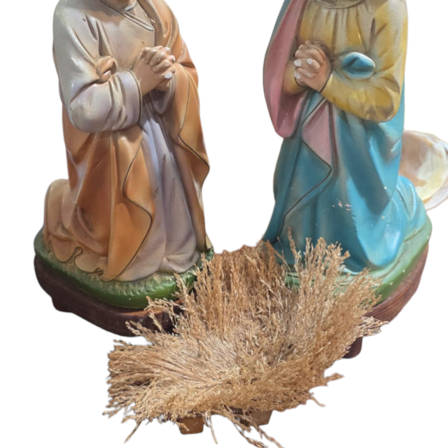 Antigo conjunto em estuque para presépio