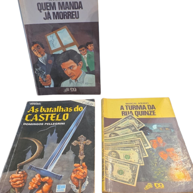 Coleção antiga de livros da editora Vaga-lume
