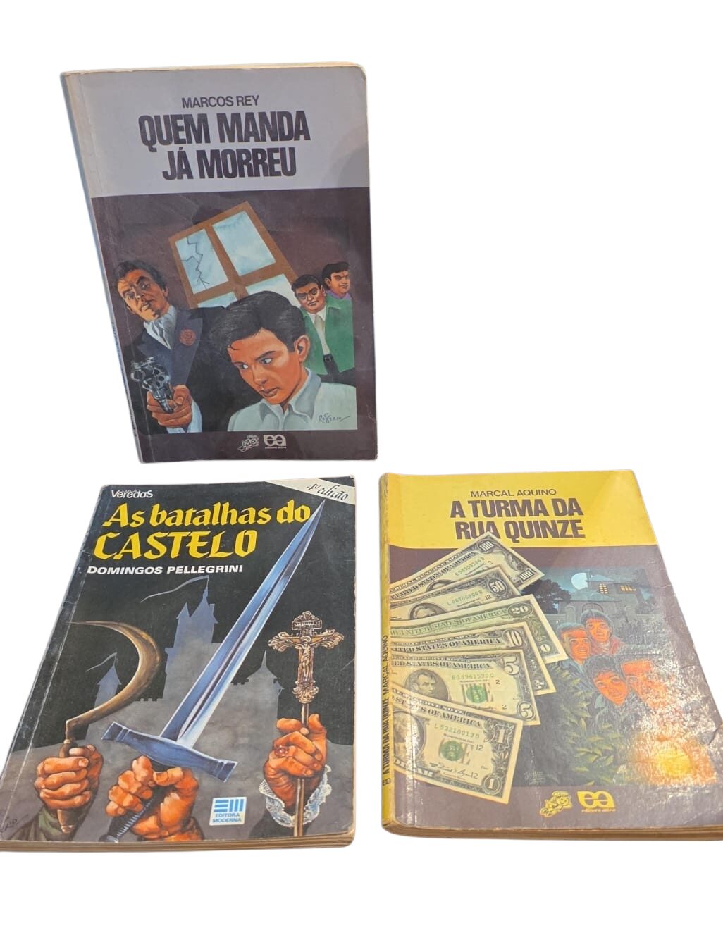 Coleção antiga de livros da editora Vaga-lume