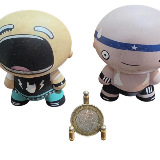 Par de raros bonecos Toy Art Adidas