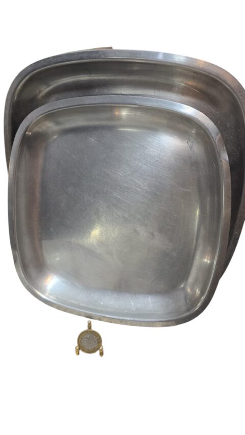 Par de antigas bandejas quadradas inox