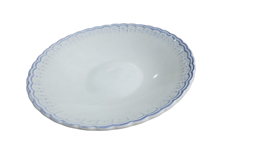 Antiga e grande fruteira de louça