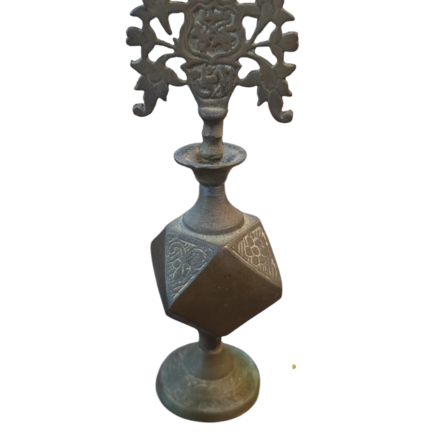 Raro delineador marroquino de bronze