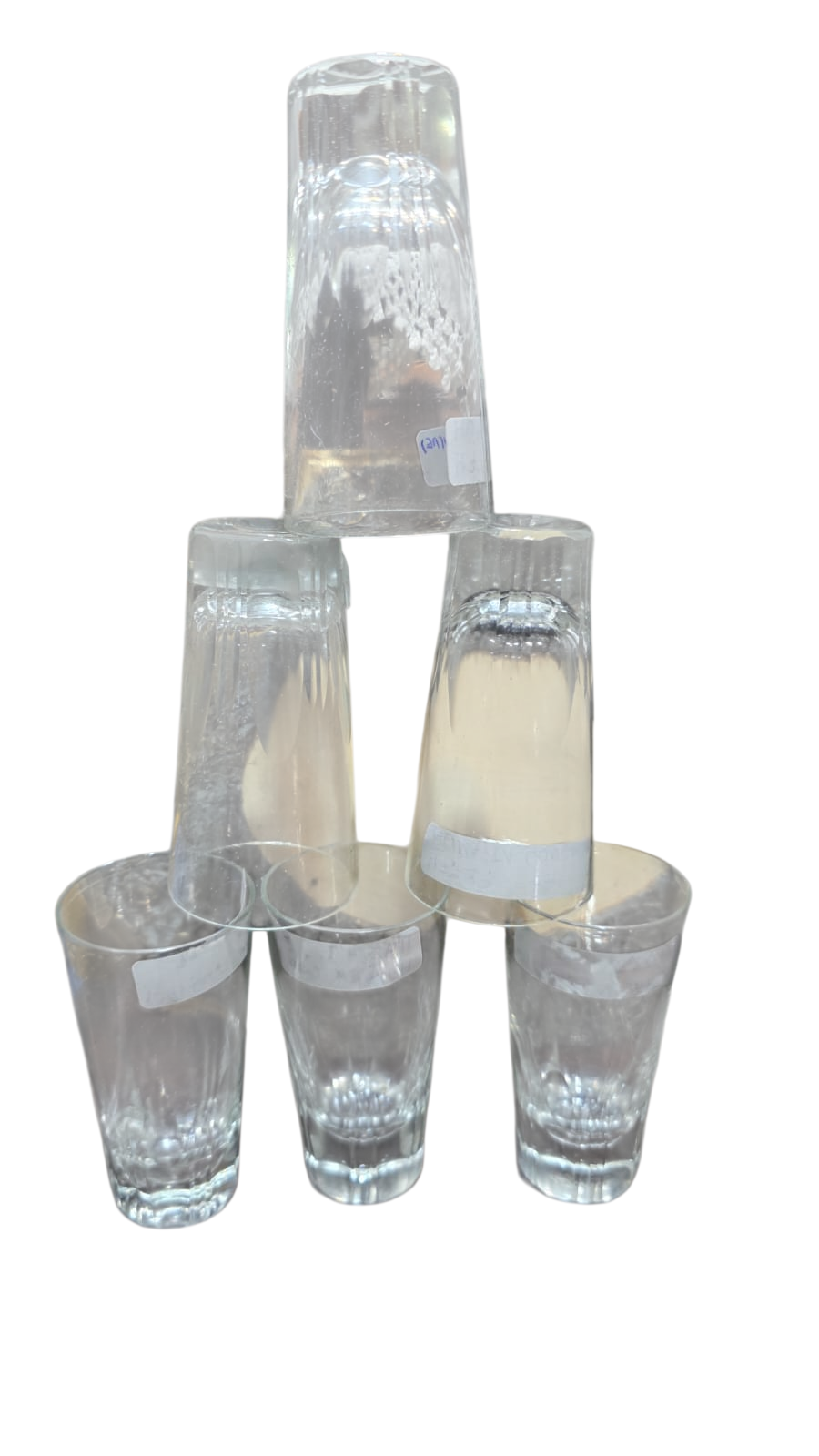 Conjunto com seis belos e antigos copos de cristal