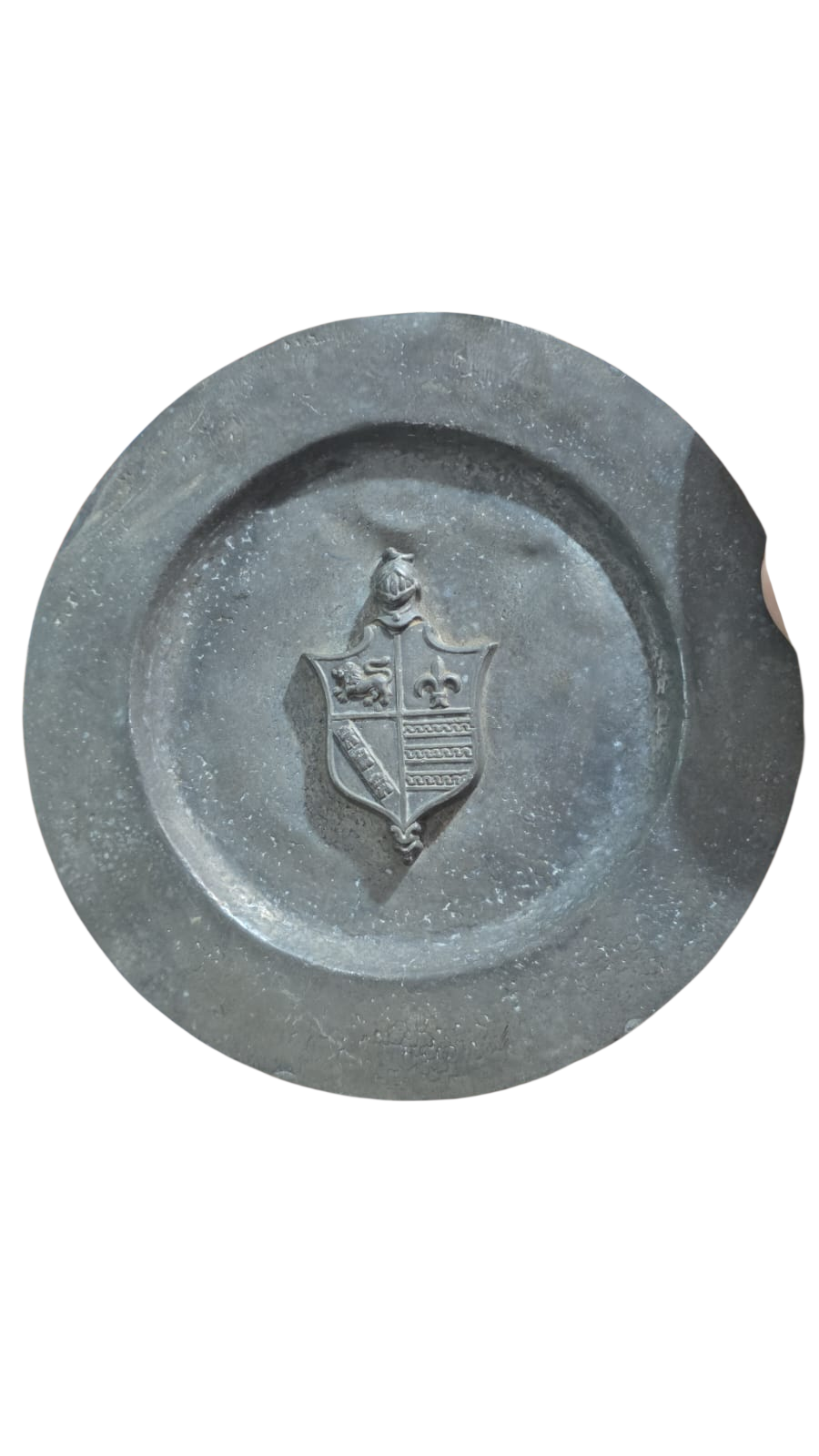 Antigo medalhão medieval