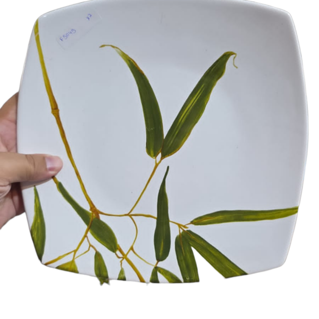 Prato de bolo com figura de bambu