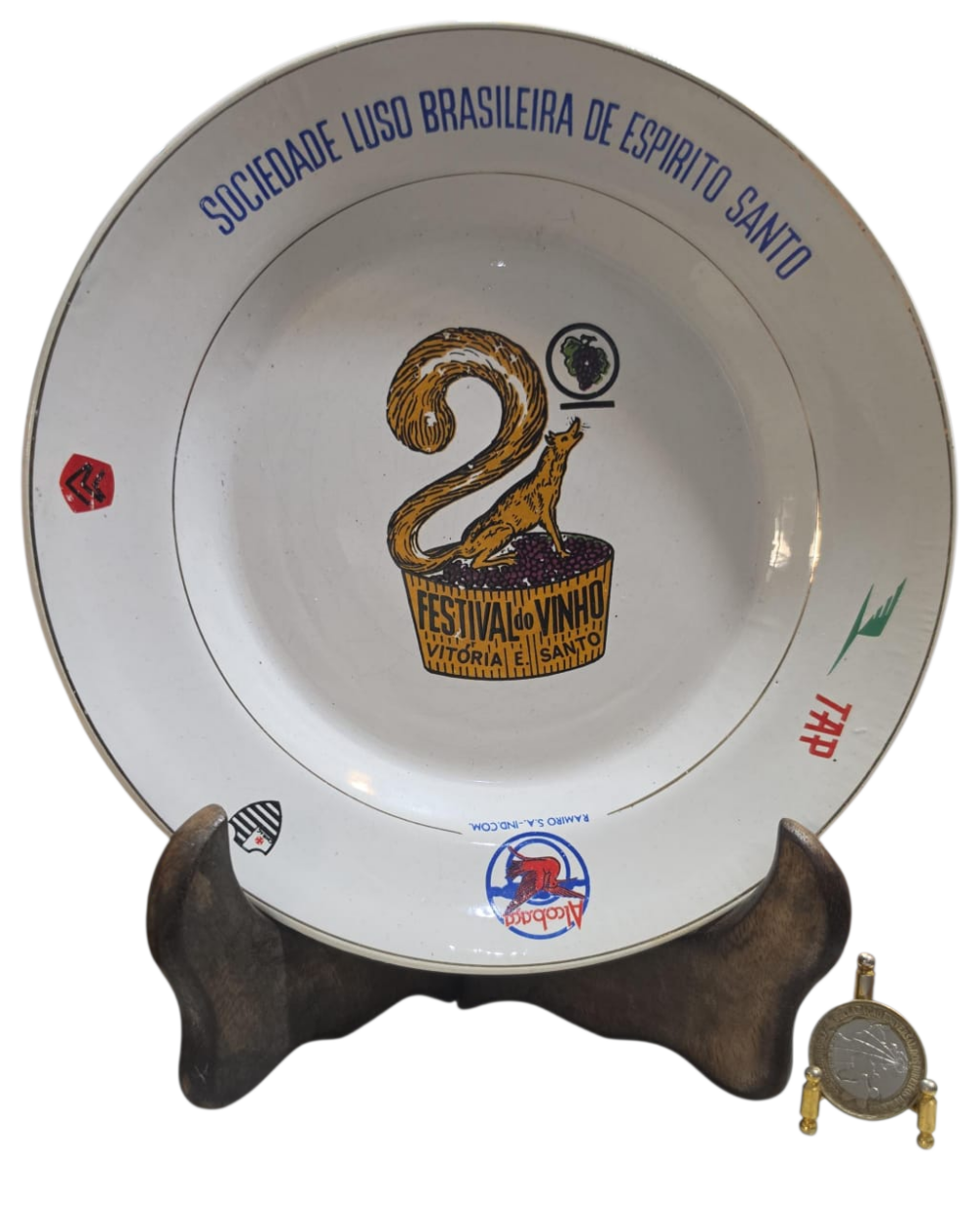 Antiga louça Festival do Vinho