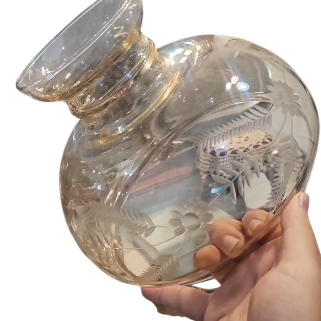 Grande cúpula de cristal com belas lapidações