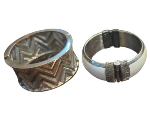 Par de antigos braceletes/pulseiras