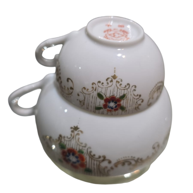 Par de xícaras de chá e café japonesas