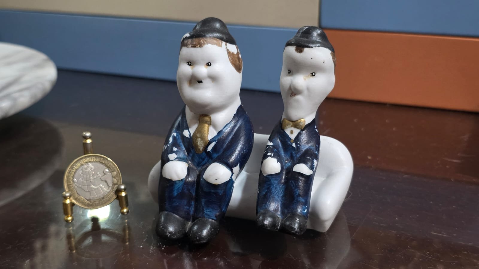 O Gordo e o Magro em Porcelana - Imagem 2