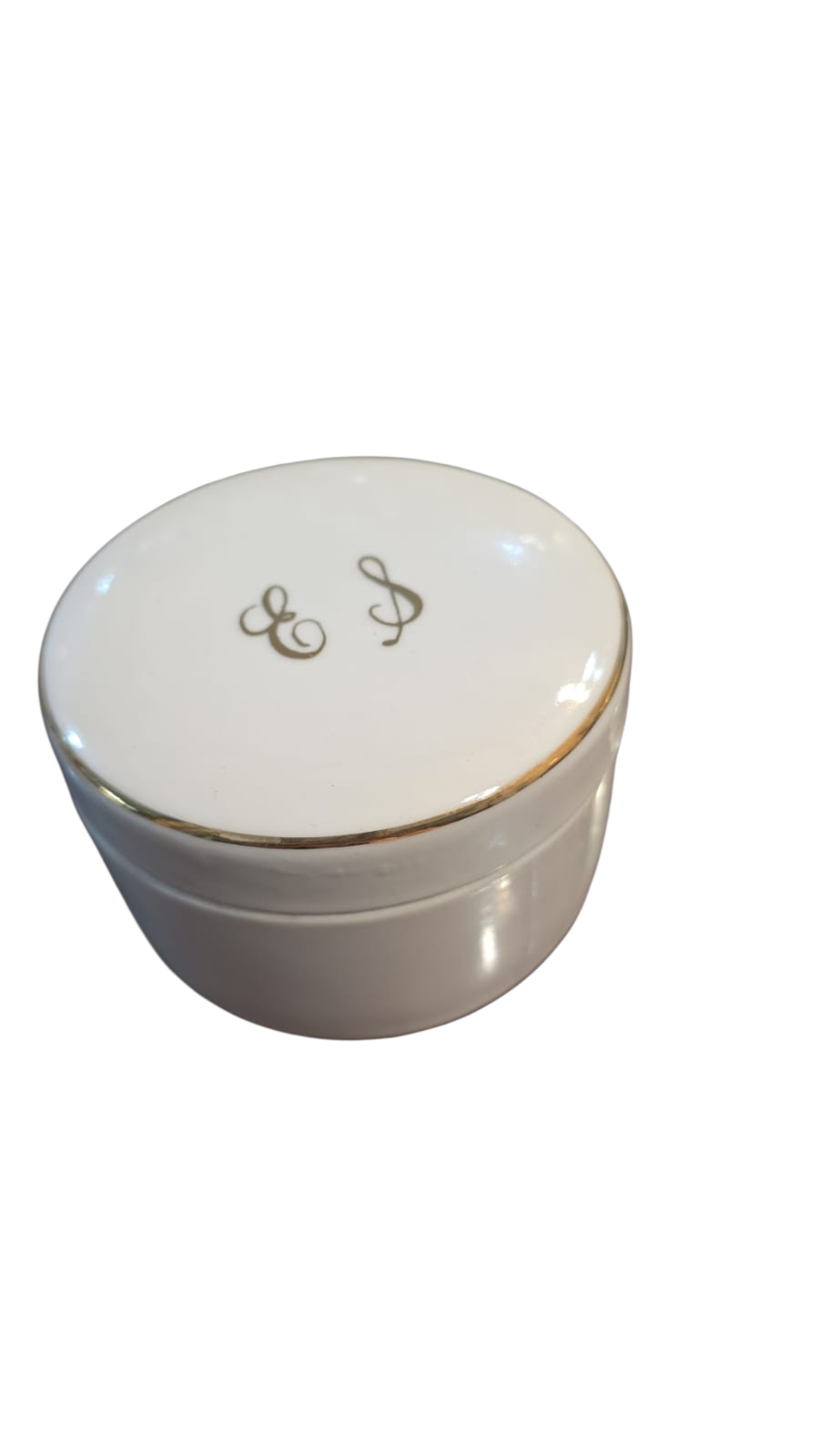 Potiche de porcelana com letras e filetes de ouro