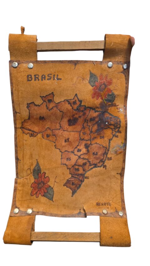 Antigo mapa do Brasil em couro, arte feita a mão