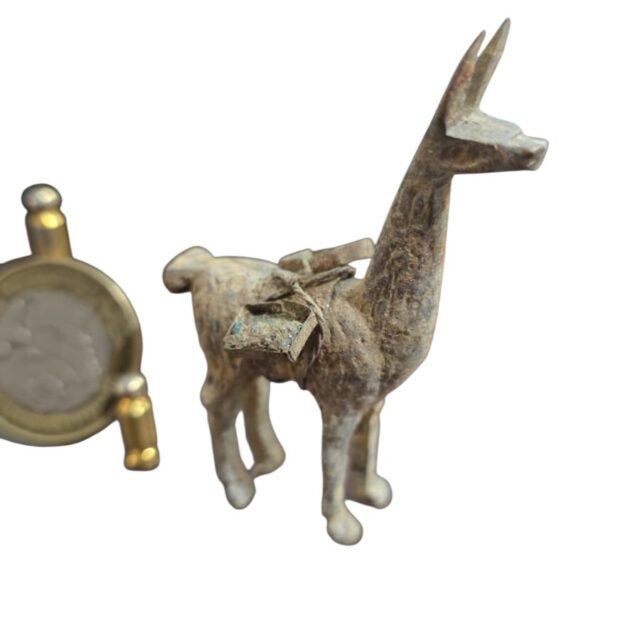 Lhama peruana de bronze
