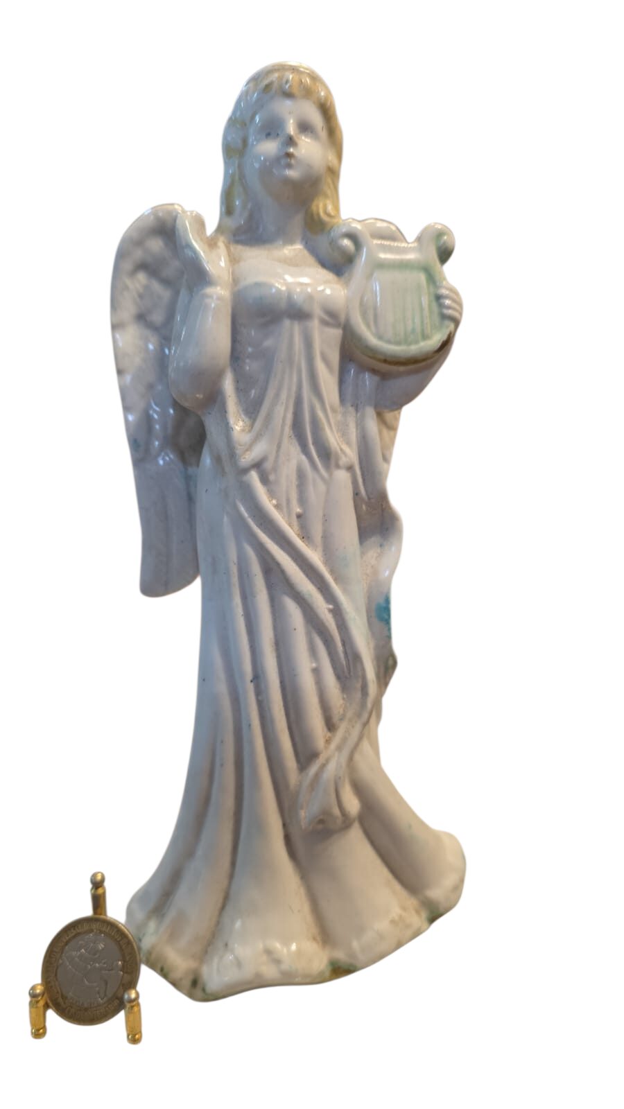 Grande escultura anjo de porcelana