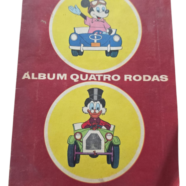 Raro álbum de figurinhas carros antigos Disney, completo, década de 60