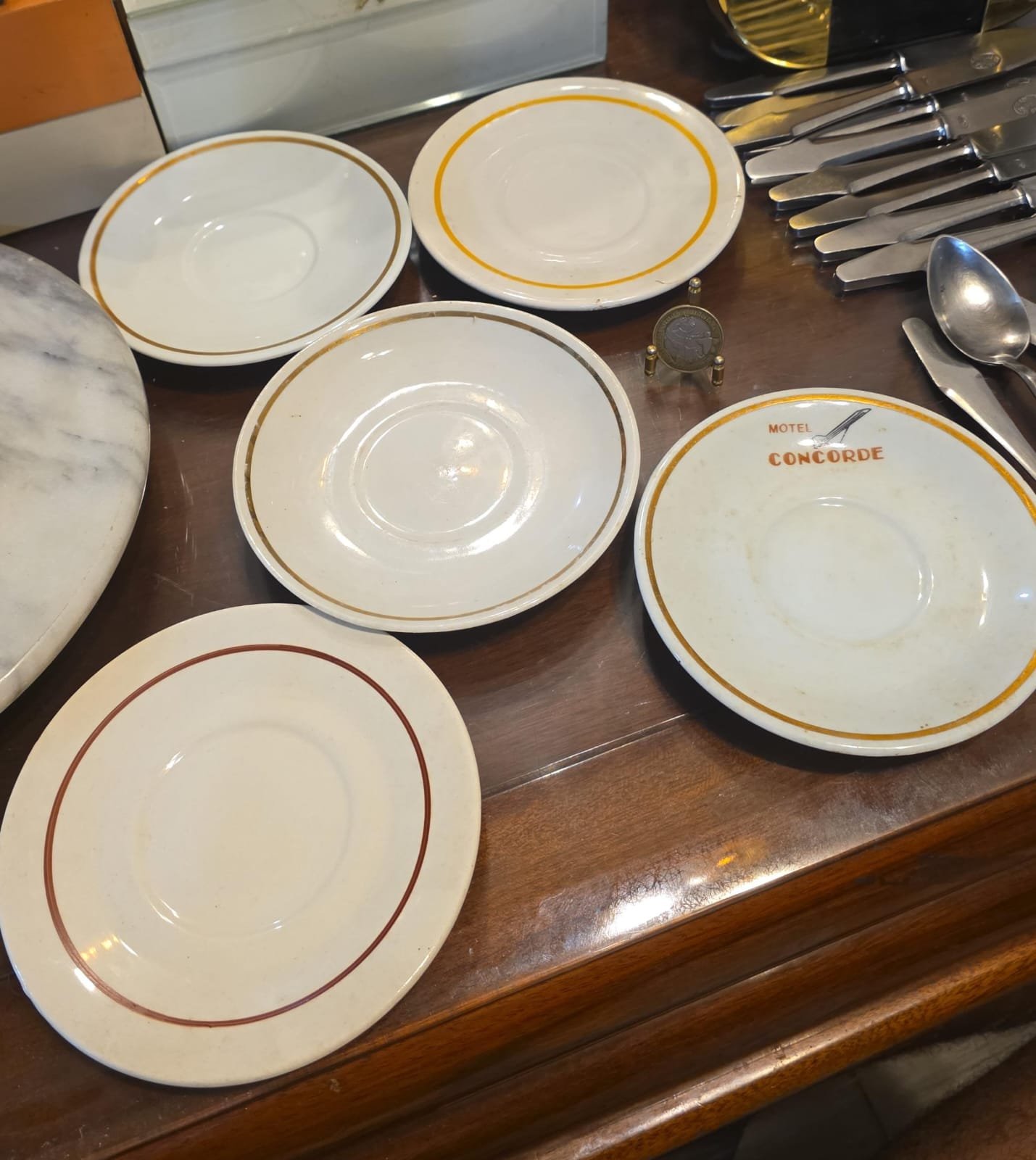 Lote de antigos pires de porcelana - Imagem 2