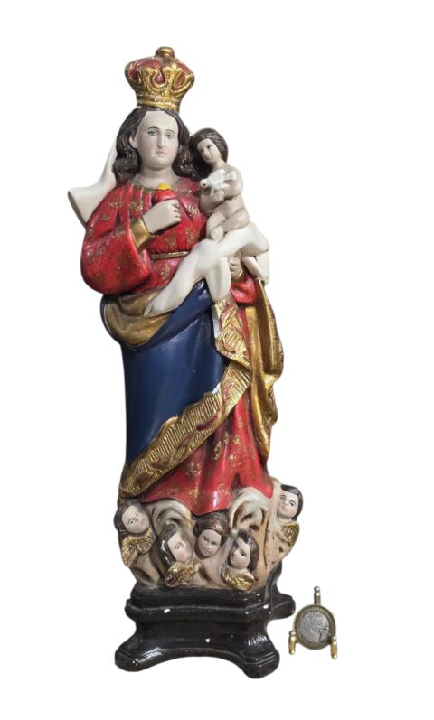 Imagem religiosa de gesso