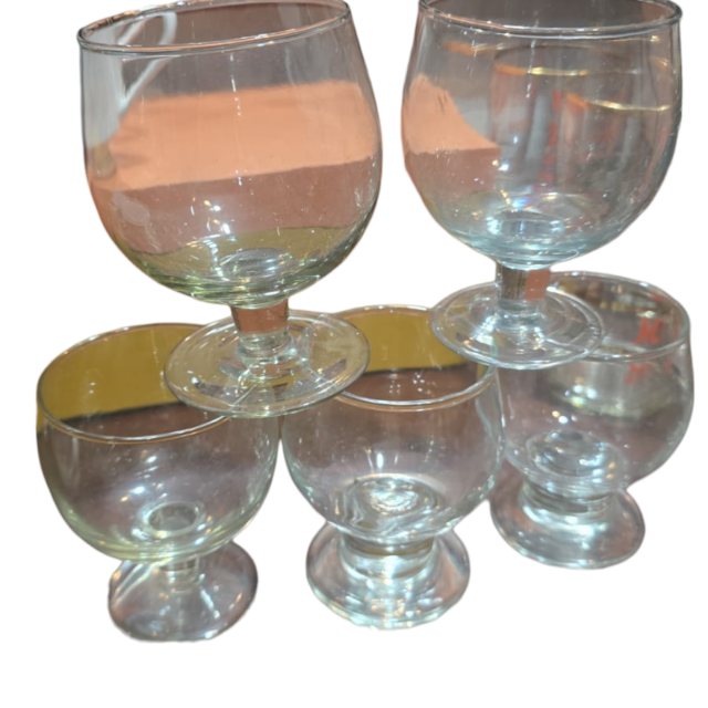 Cinco taças feitas à mão de cristal