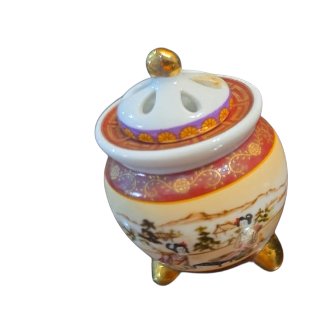 Potiche de porcelana com bela arte oriental