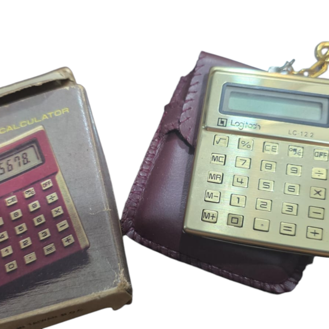Antiga e rara calculadora miniatura Logitech