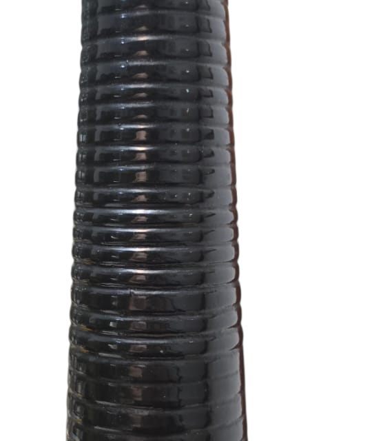 Elegante vaso de cerâmica laqueada