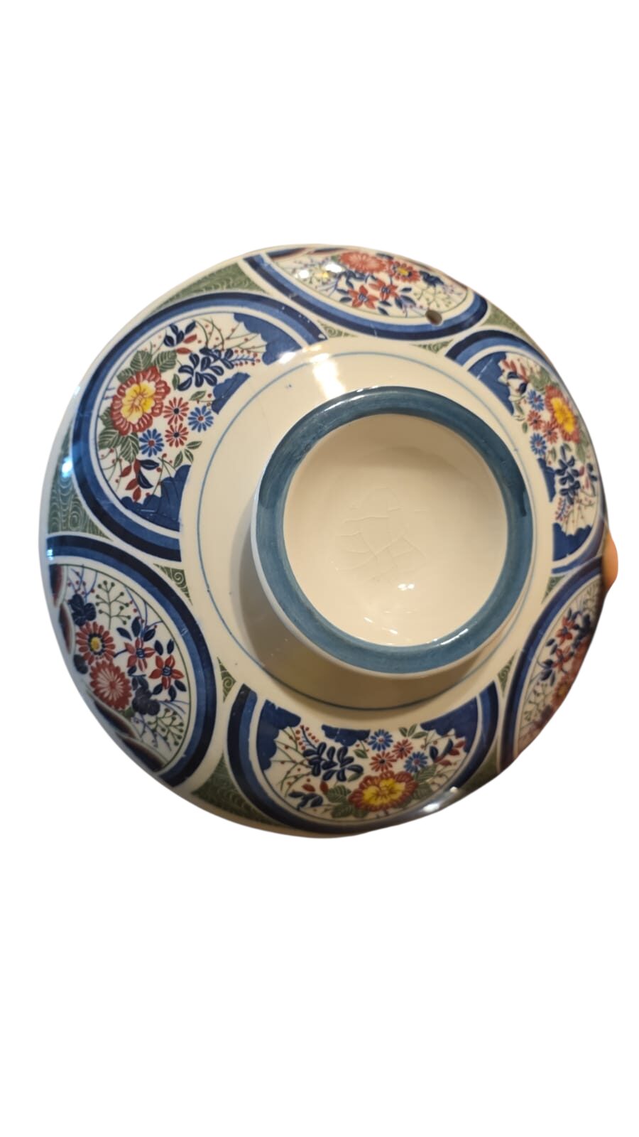 Antiga fruteira de louça craquelada pintada a mão