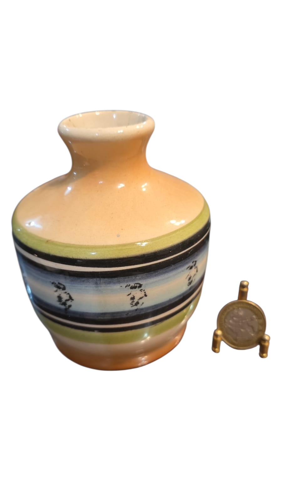Vaso de louça pintado a mão