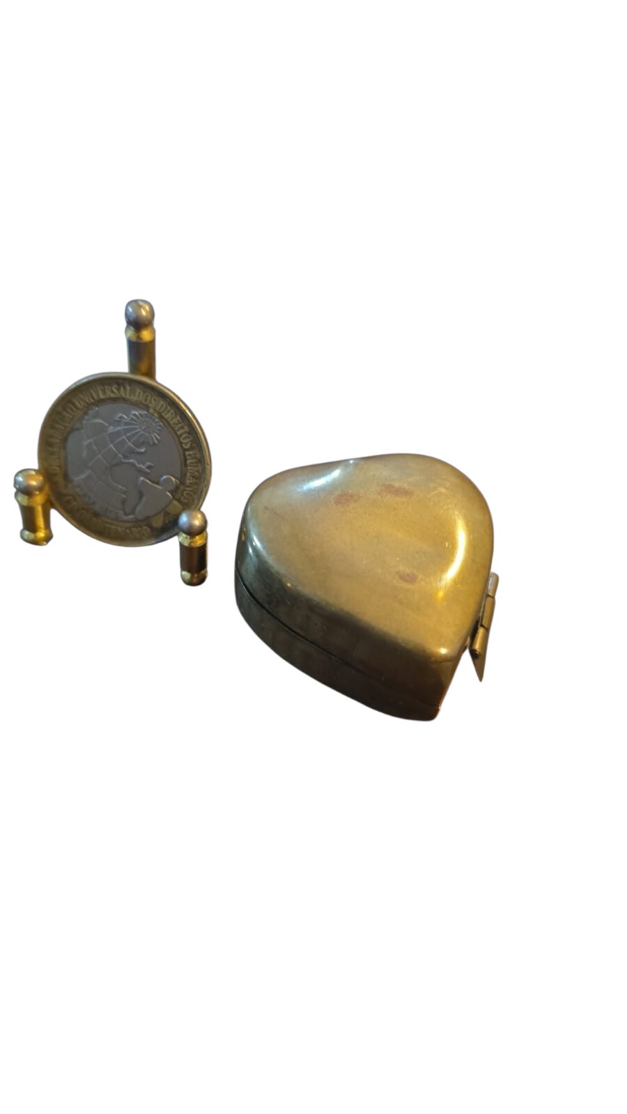 Potiche em dourado metal
