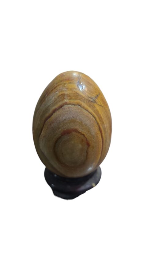 Ovo de pedra com peanha de madeira