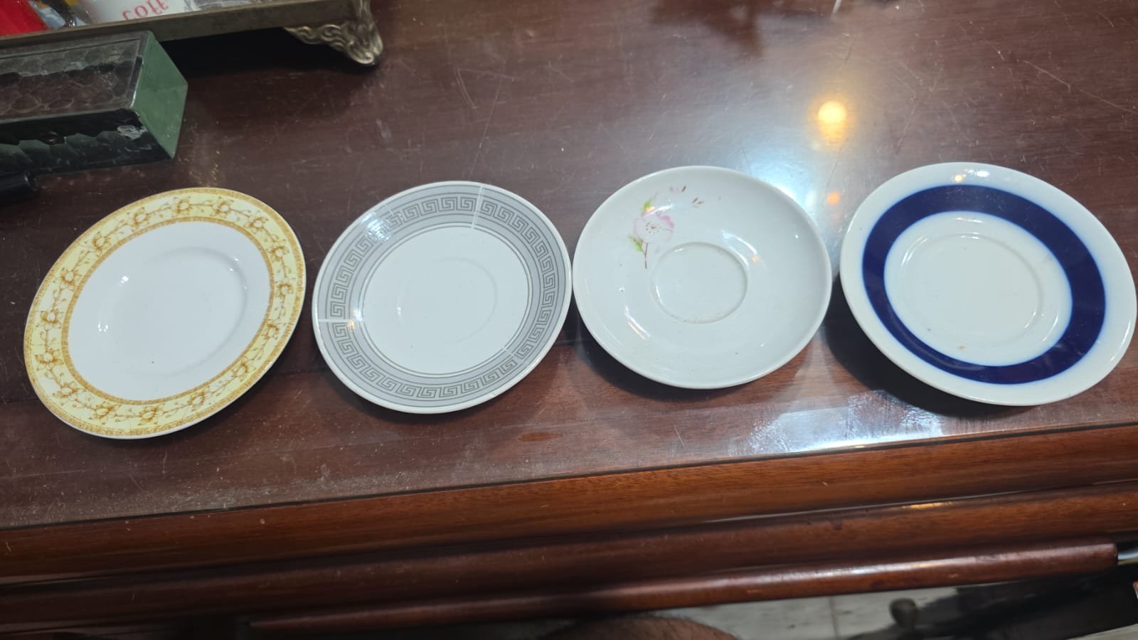 Lote de antigos pires de café, manufaturas diversas - Imagem 2