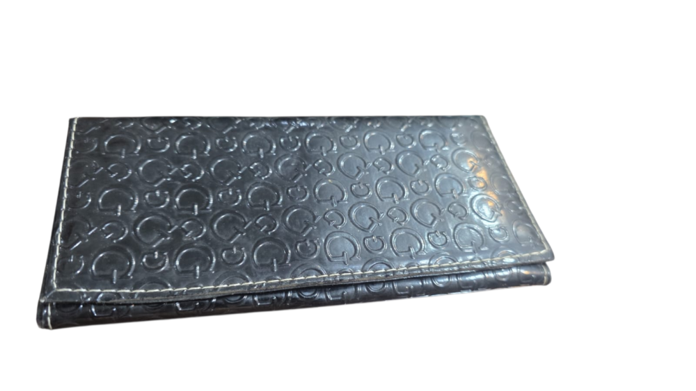 Elegante carteira Guess